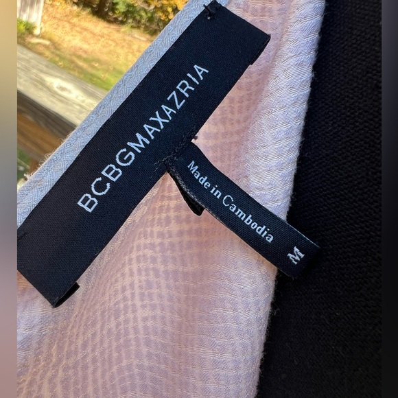 BCBMAXAZRIA Metallic One Shoulder
Jumpsuit - Picture 4 of 16